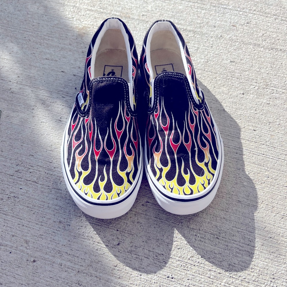 Slip On Vans Black with Flames